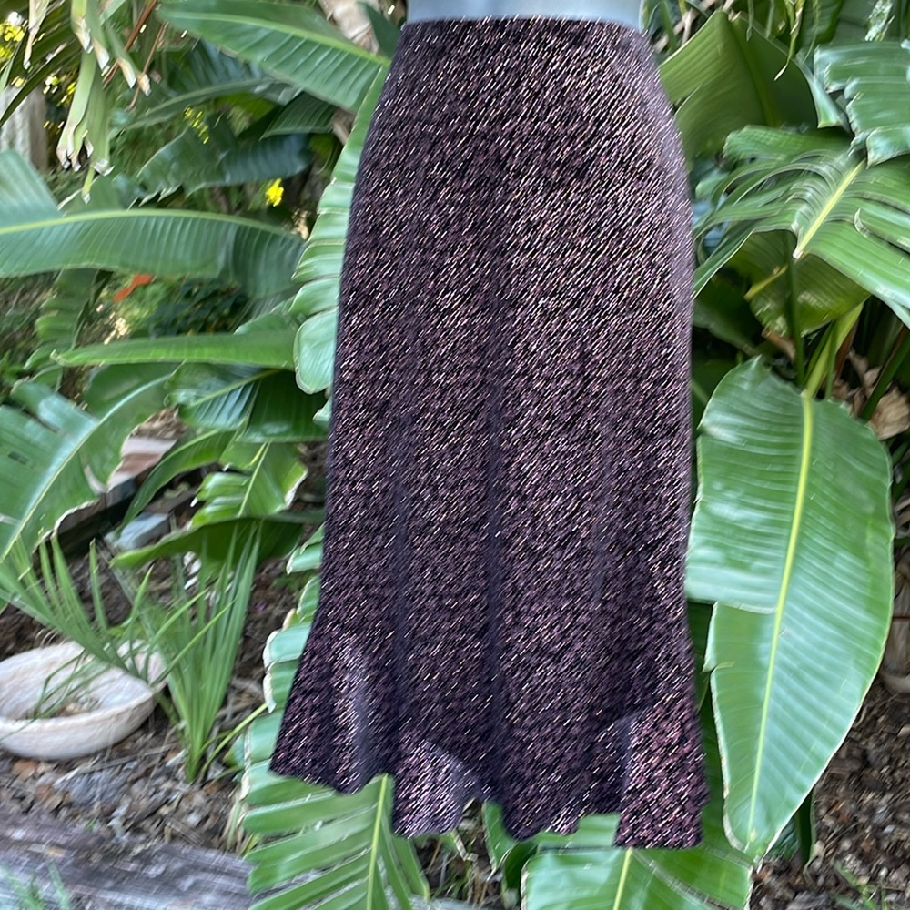 Sparkle skirt with ruffled hem